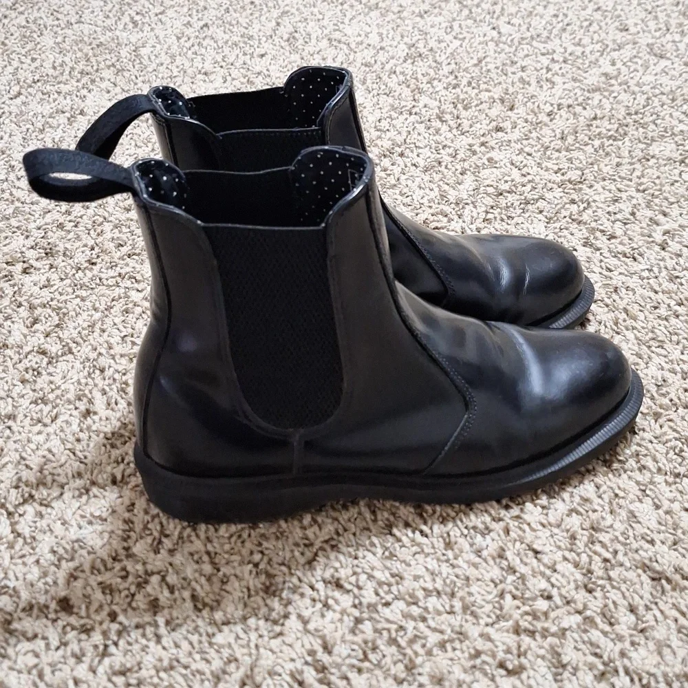 Dr. Martens flora Chelsea boot size womens 7 or EU38 - Picture 5 of 12